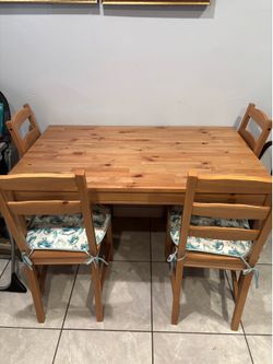 Dining table with 4 chairs