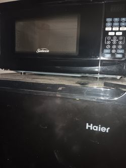 MICROWAVE..BRAND NEW