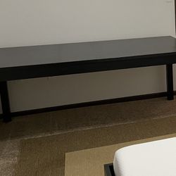 Sell 6/2 - LIKE NEW Dining Table W/ Leaf Extension, May Deliver