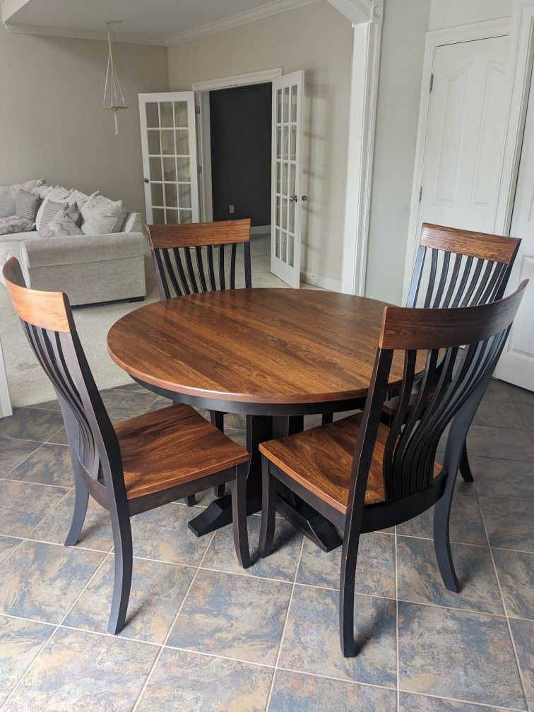 48″ Solid‑Wood Round Pedestal Dining Table + 4 Chairs – Rustic/Mission Style W/Extender Piece