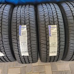 ( 4 ) 275/55R20 MICHELIN (100%)