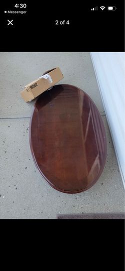 Oval coffee table