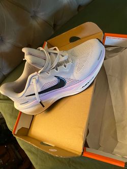womens nike zoom pegasus size 5.5w