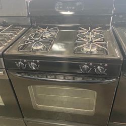 GE Gas Stove 4 Burners Black 