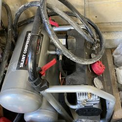 Husky 4.5 Gallon 175 Psi Silent Air Compressor