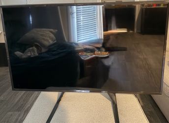 43” LG Smart UHD 4K TV