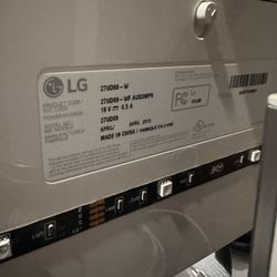 LG 27UD88-W 27" 4K UHD LED LCD Monitor