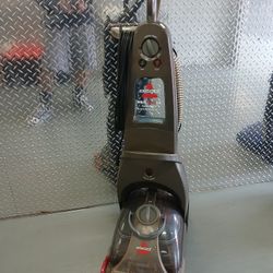 Bissell ProHeat 2X CleanShot Professional Carpet Cleaner – Dual Brush Heated Extractor