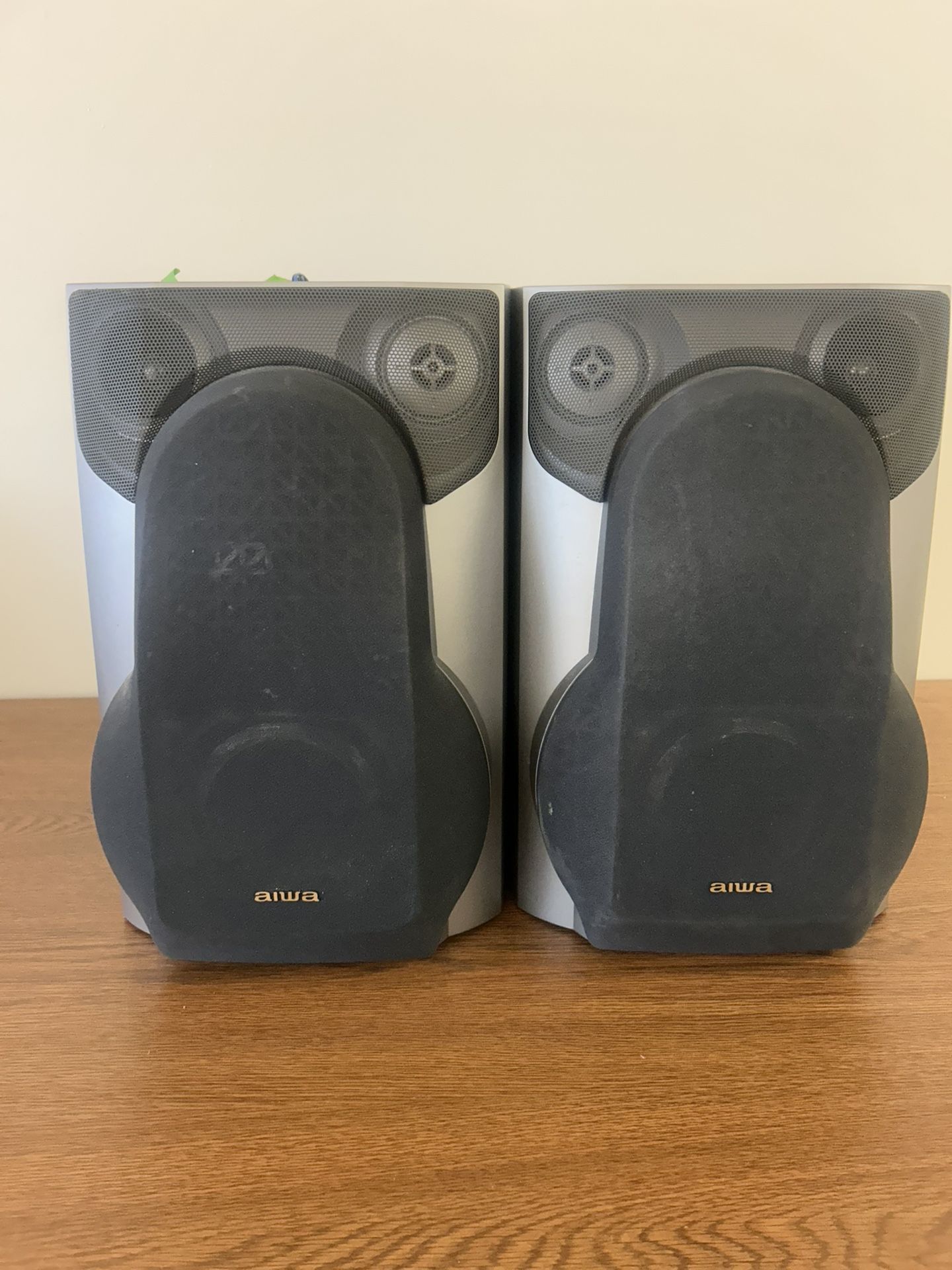Aiwa SX-R275 Stereo Speakers Pair – Tested and Working