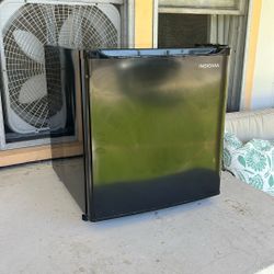 Insignia Black Mini Fridge 