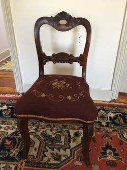 Elegant - ANTIQUE Chair