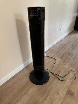 Oscillating Fan With Remote