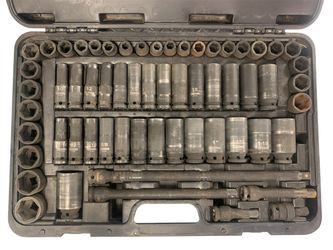Quinn 61 pc socket set #34778