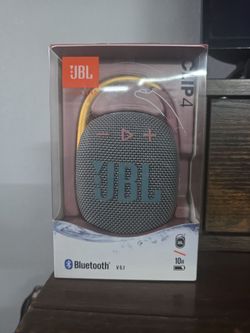 Bluetooth  JBL clip 4