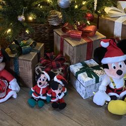 Vintage  Mickey & Minnie Mouse Plush Figures (6 Total)