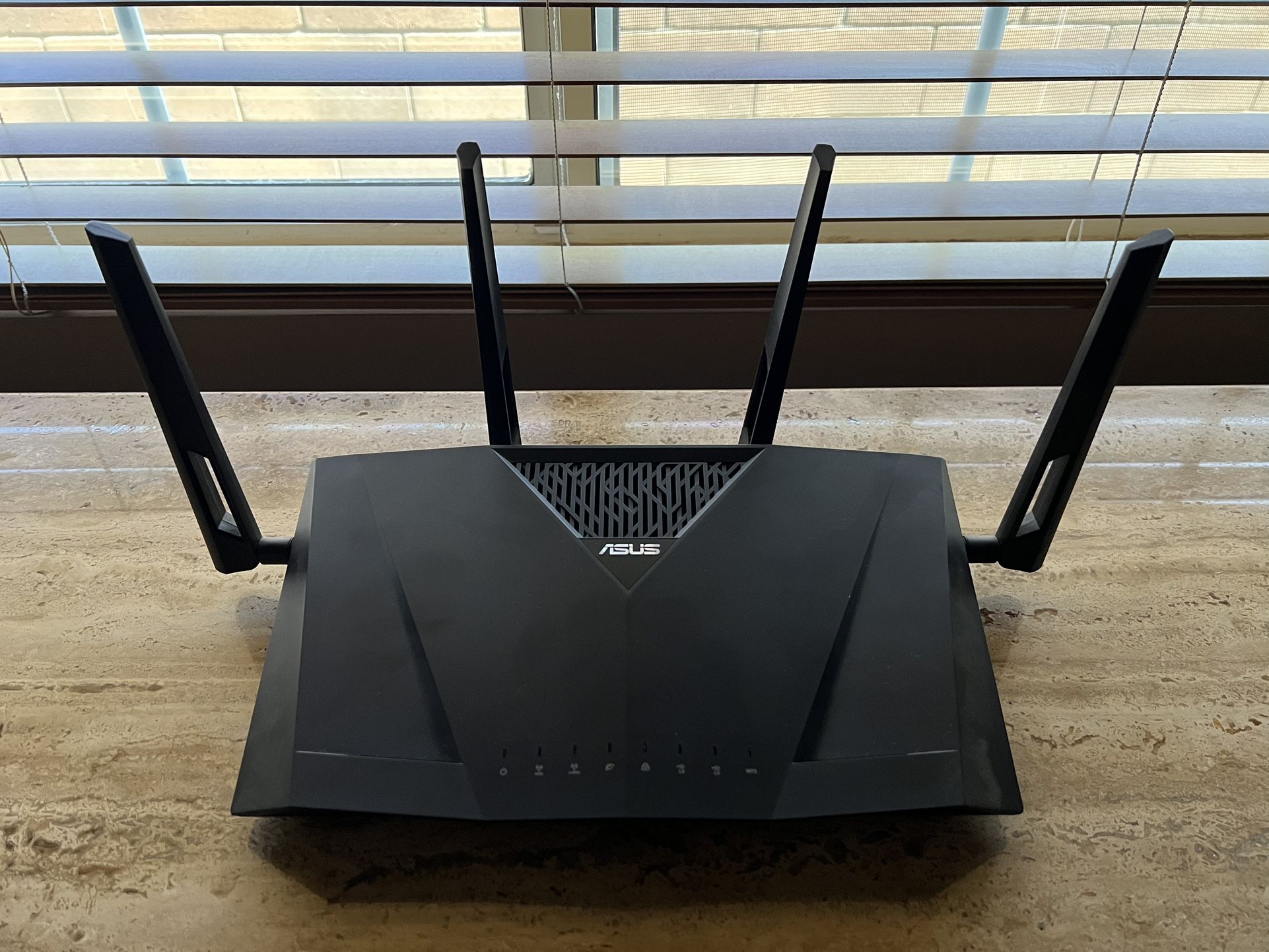 ASUS Wireless Router – Dual Band AC1900 (Includes Power Adapter)