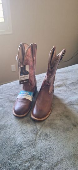 Ladies cowboy boots
