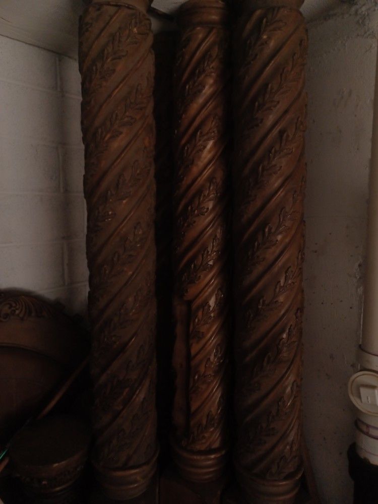 NEW PRICE ALERT!!! CALIFORNIA KING BEDFRAME