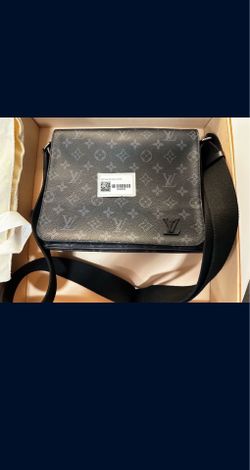 Louis Vuitton District PM Monogram Eclipse