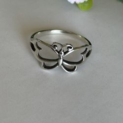 Butterfly 🦋 925 Sterling Silver Ring 💍 size 6
