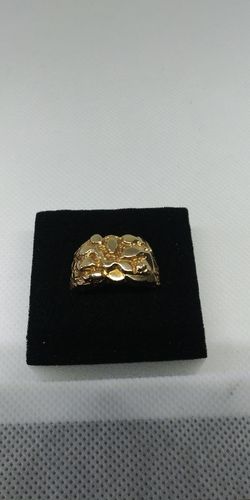 A,10KT GOLD NUGGET RING SIZE 10