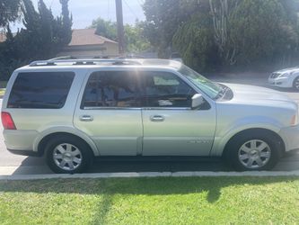 2005 Lincoln Navigator