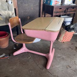 Old School kid desk- Free
