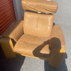 Large Brown Leather Wooden Chair Recliner 