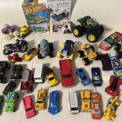 Big Lot Of Toy Cars Hot Wheels Matchbox Race Cars In Package Too 