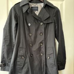 Banana Republic Woman’s Trench Coat Size XS