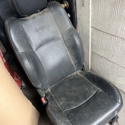 2014 Ram Laramie seats 