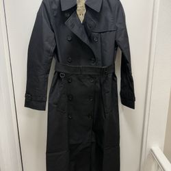 Burberry Kensington Tench Coat