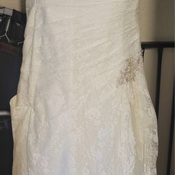Size 14 A Line Lace Wedding Dress With Veil