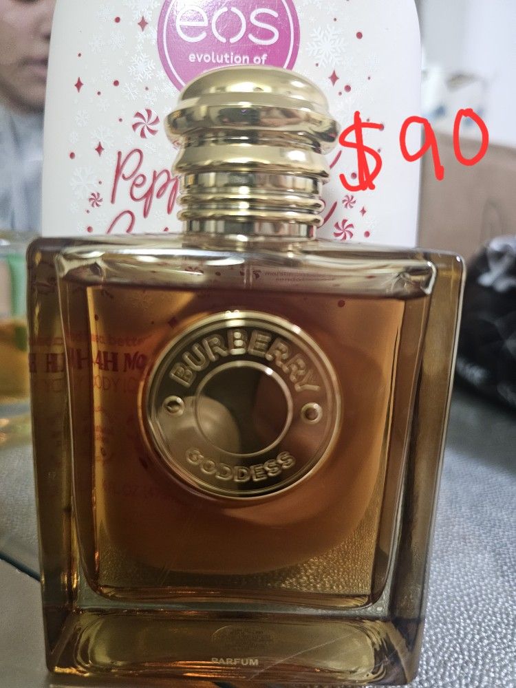 Burberry Goddess Perfume