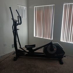 Blades Eliptical Machine