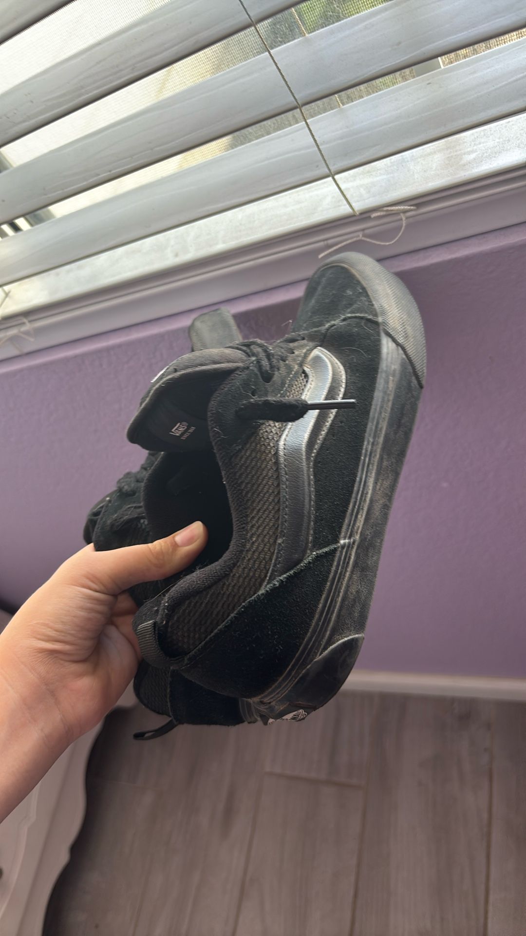 all black knu skool vans 7 in men 8.5 women 