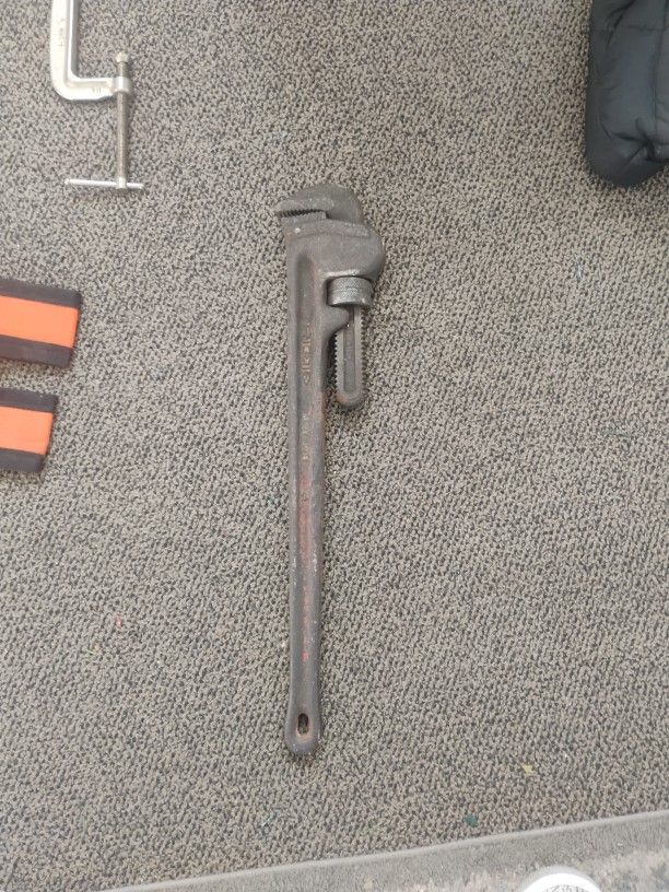 Rigid Pipe Wrench
