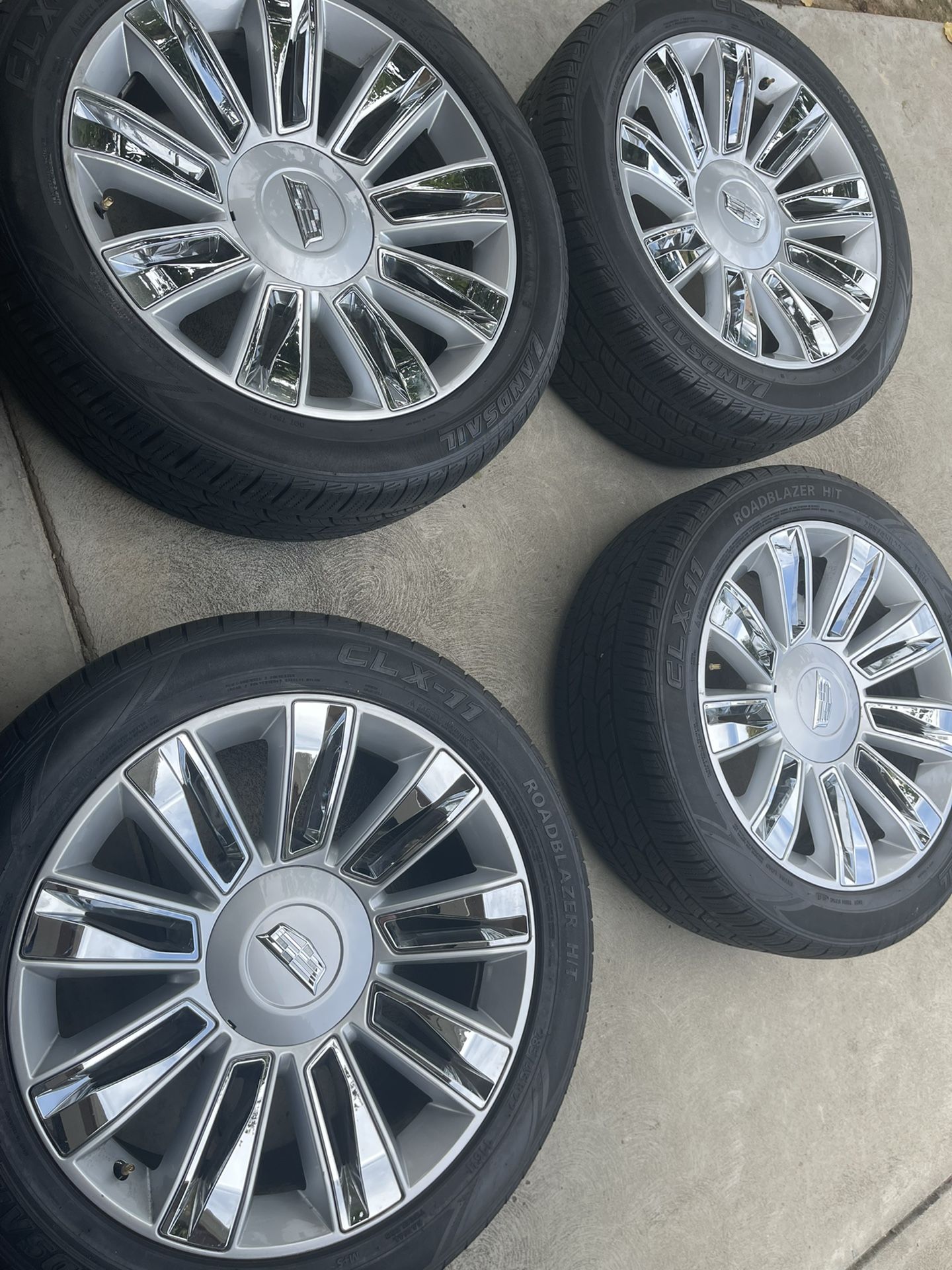 Platinum Escalade Wheels 