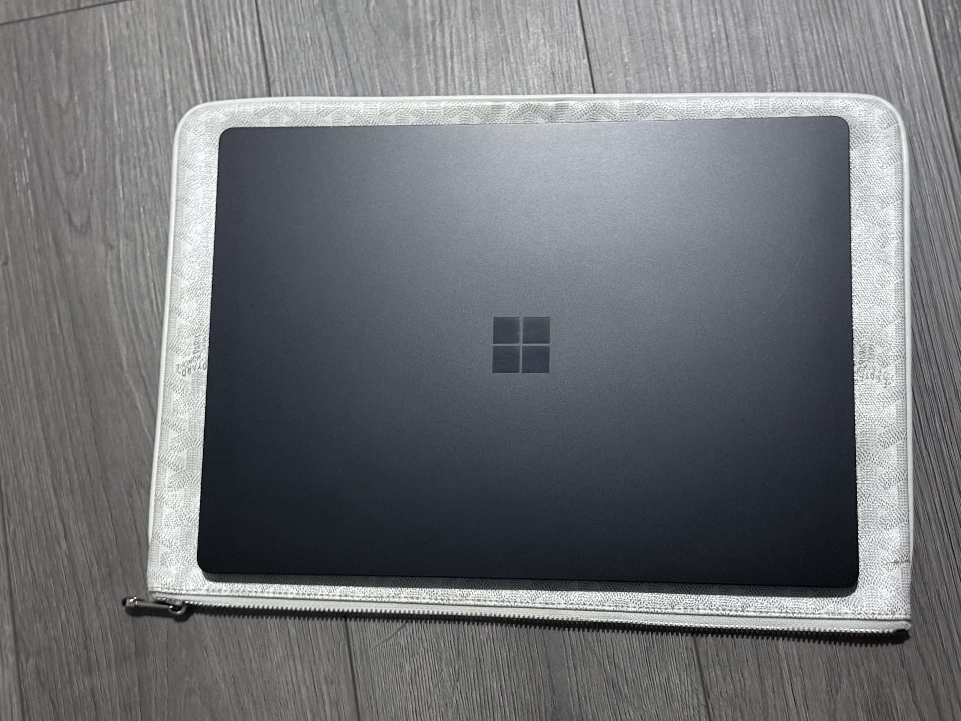 Microsoft Surface Laptop i7 1tb Storage 32gb Ram (2020 Edition)