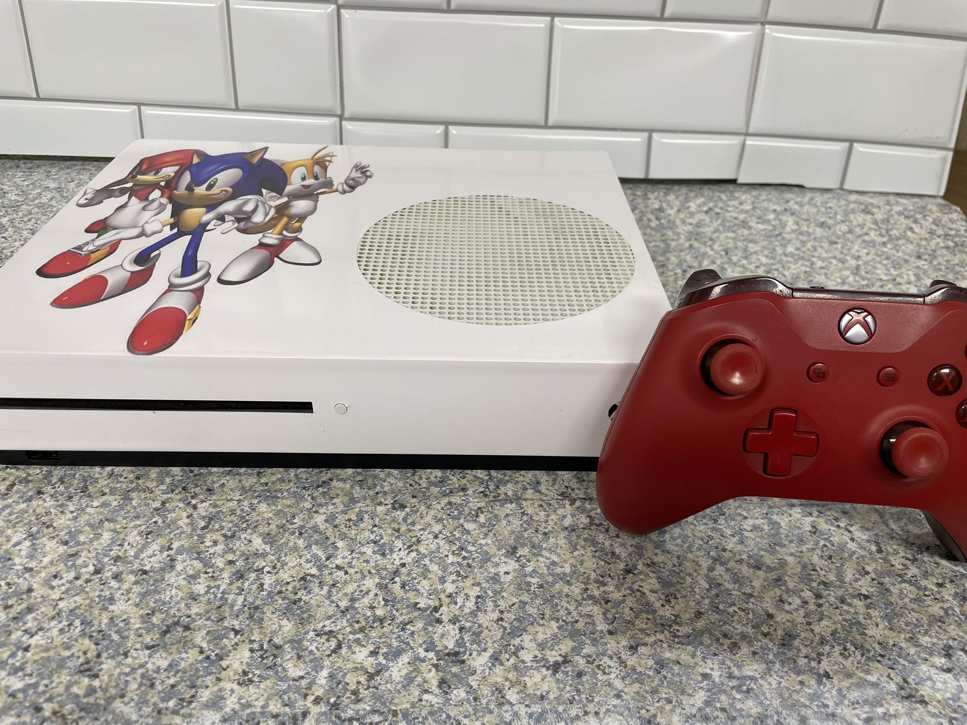 Xbox One S 500 gb no offers or trades please!!