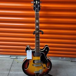 Univox Hollow Body Vintage Guitar 