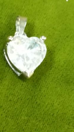 Cubic zirconia silver hearr pendant