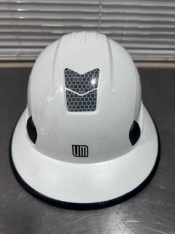 Brand New UM ULTRAMAXX Safety Hard Hat - $60