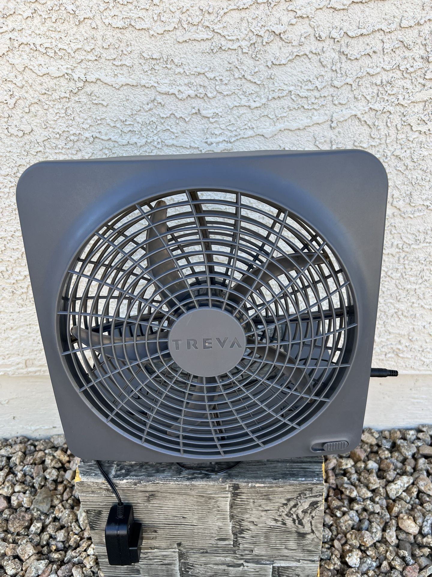 Treva Portable Desk Fan
