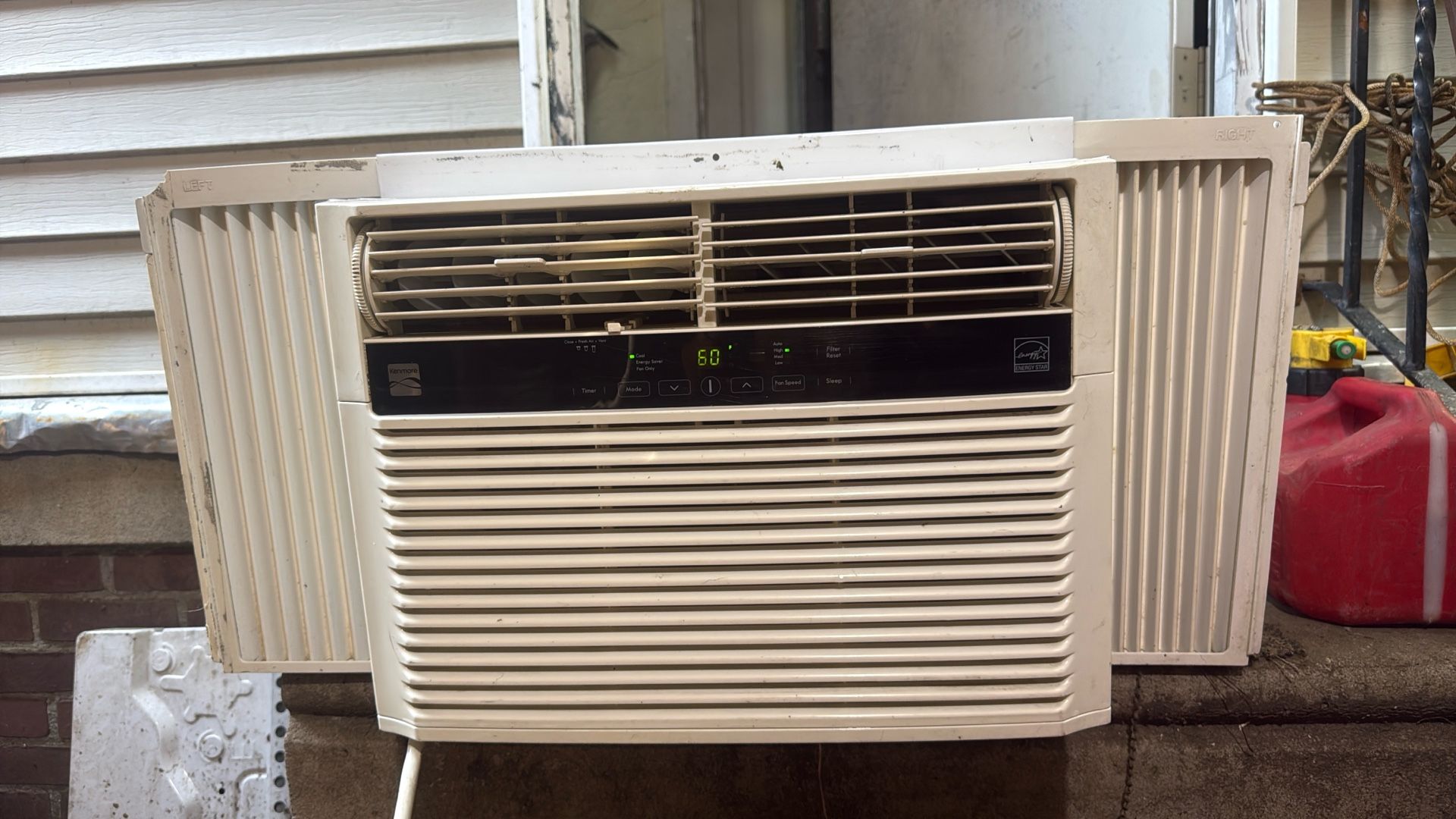 Kenmore 10000 Btu Ice Cold Great Shape!