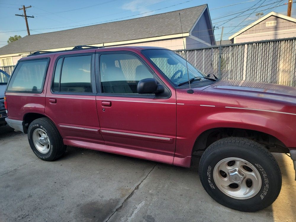Ford Explorer