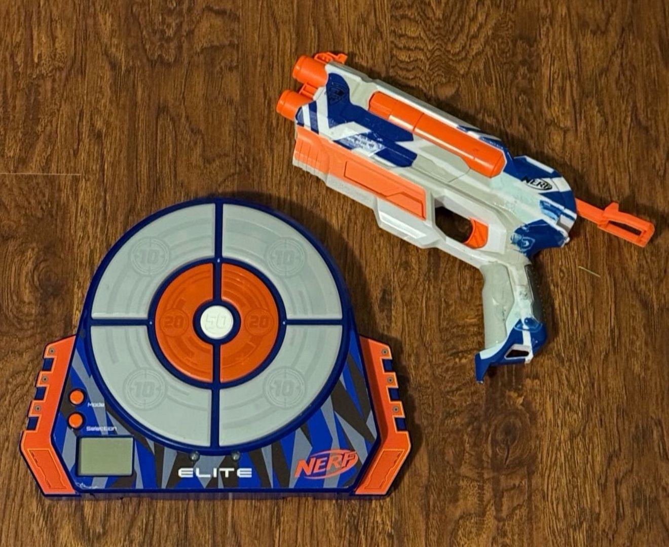 Nerf Elite Digital Lights & Sounds Target Bundle