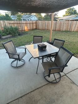 Patio chairs X4