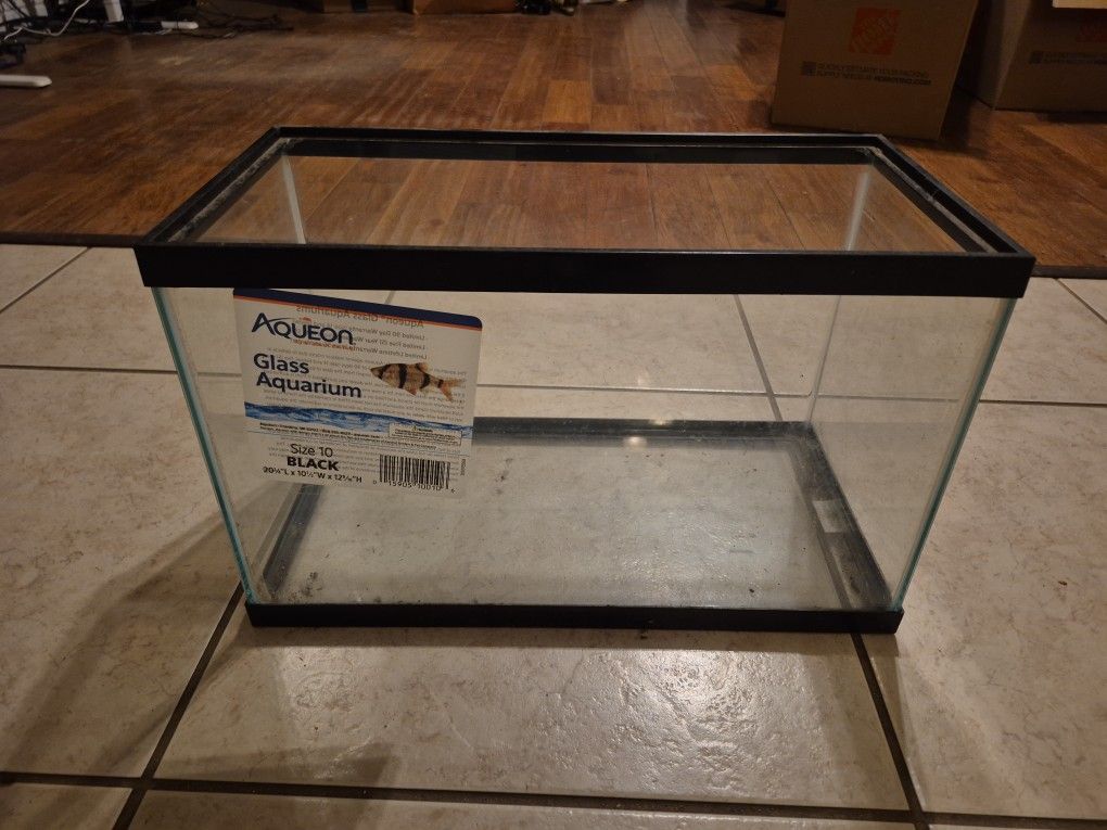 Glass Aquarium With Light And Heating Pad