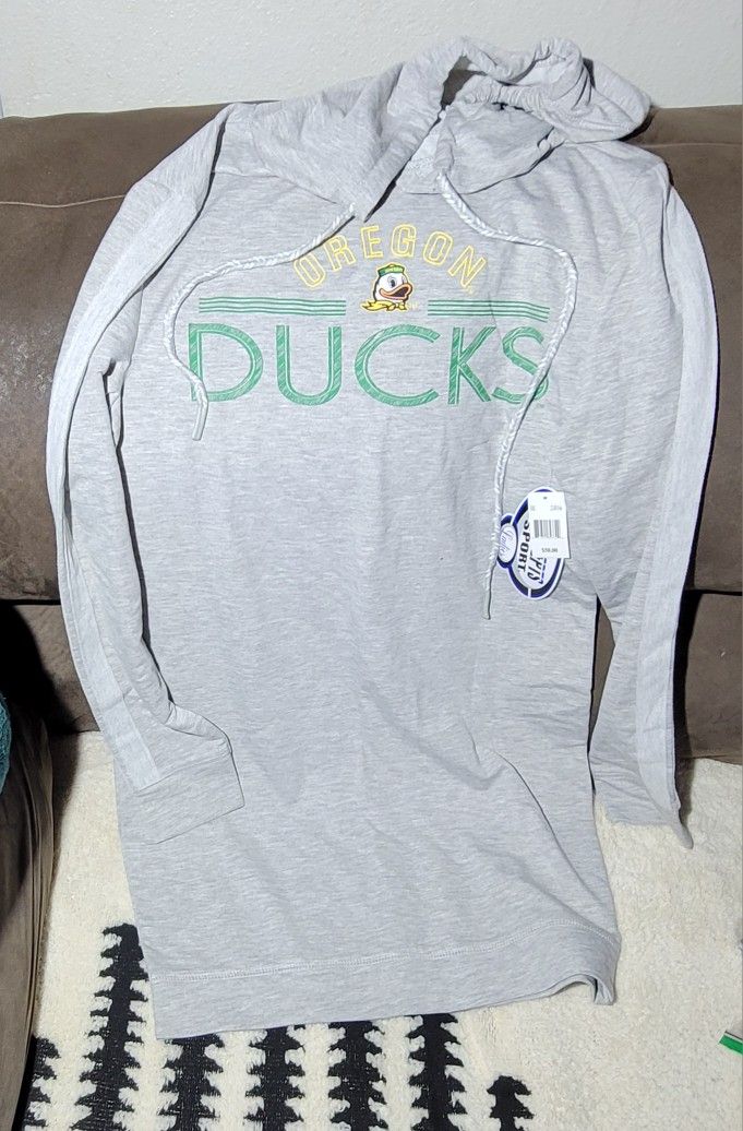Brand New Womans Oregon Ducks